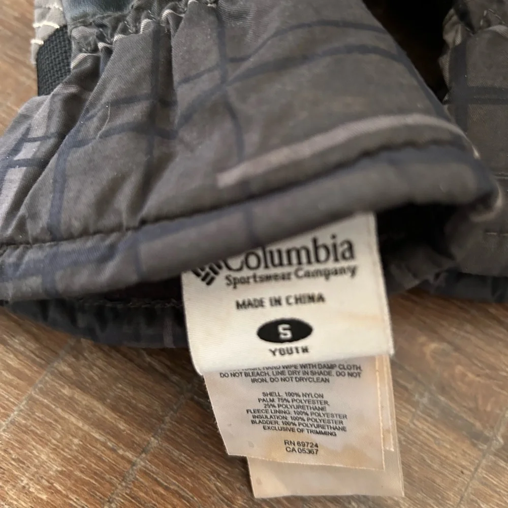 Columbia Black and Gray Insulated Ski Gloves - Size Youth Small